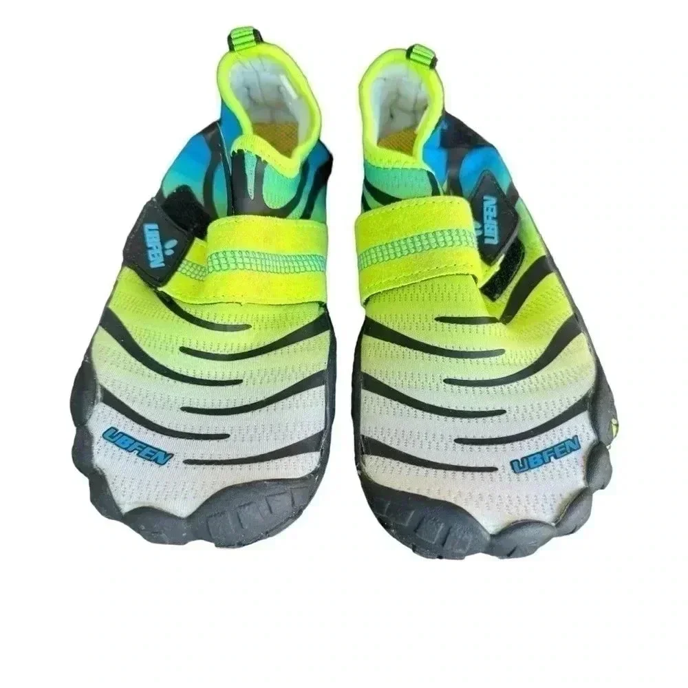 UBFEN kids Unisex Water Shoes Aqua Swim Beach Sports  SZ EU 32/ 1 Big Kid US